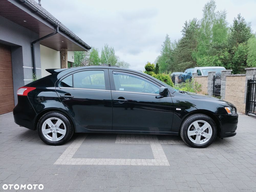 Mitsubishi Lancer 1.8 Intense - 3