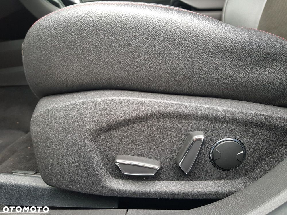 Ford Mondeo 2.0 TDCi Bi-Turbo Titanium PowerShift - 16