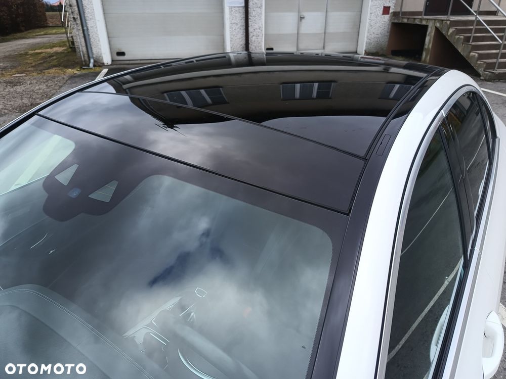 Mercedes-Benz Klasa E 220 d 4-Matic 9G-TRONIC - 8