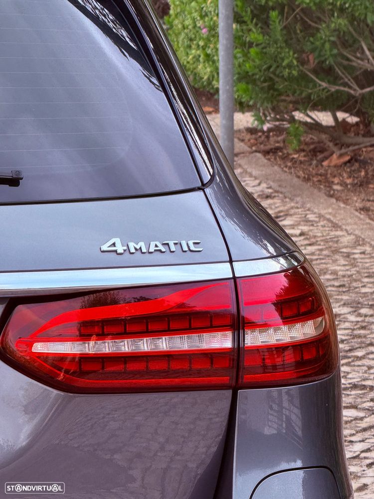 Mercedes-Benz E 300 de 4Matic 9G-TRONIC AMG Line - 17