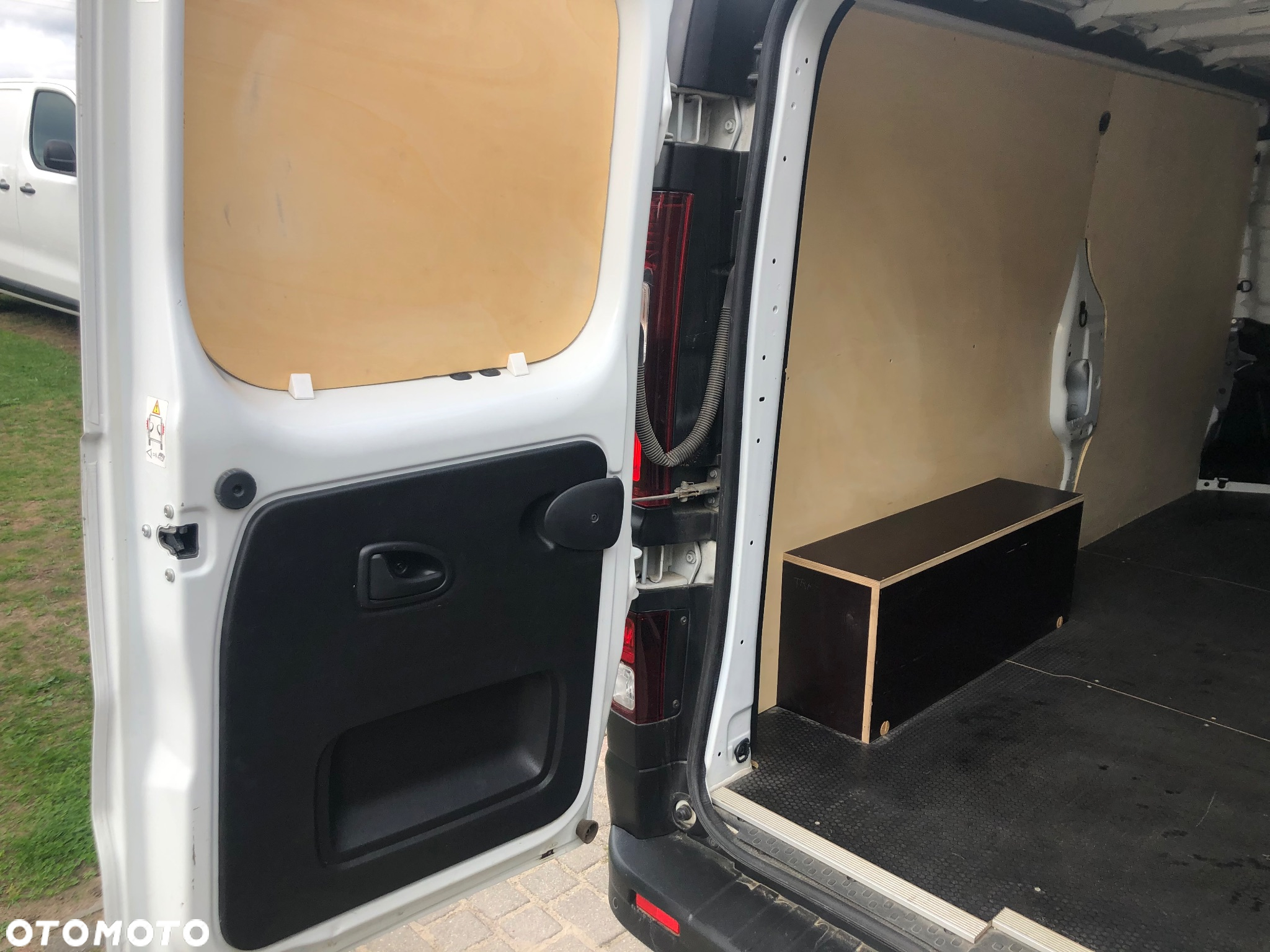 Renault Trafic - 22