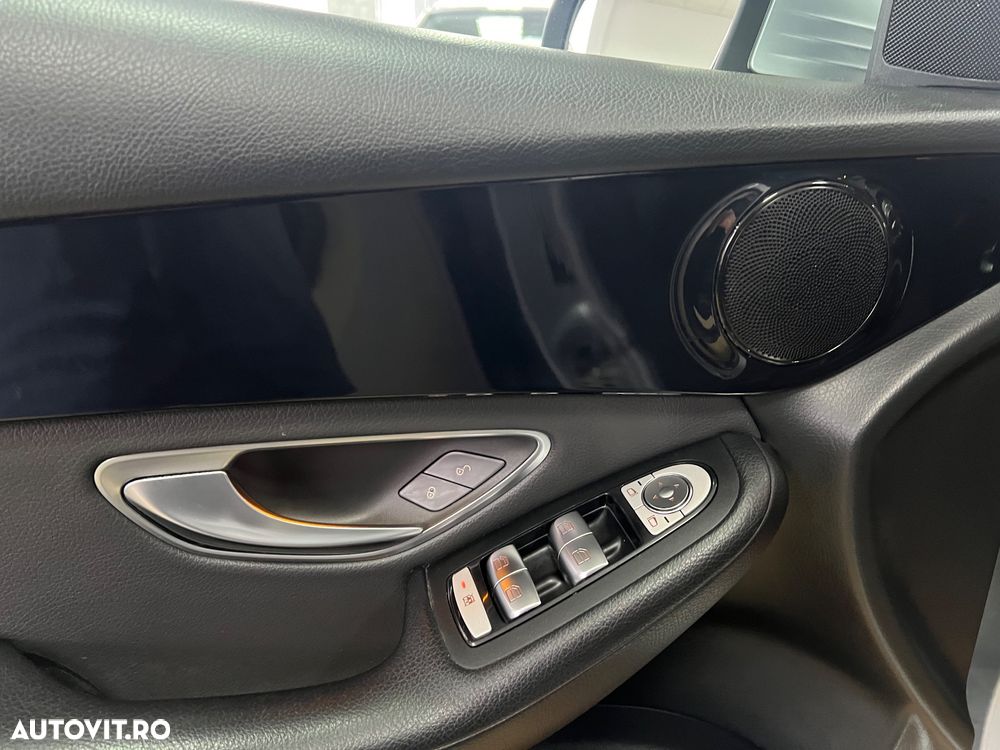 Mercedes-Benz GLC 300 de 4Matic 9G-TRONIC Exclusive - 26