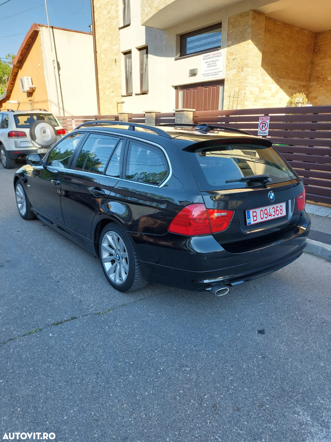 BMW Seria 3 318d DPF Touring Aut. - 8