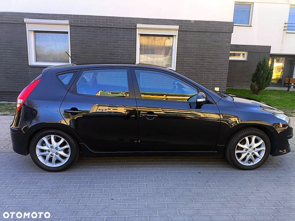 Hyundai i30 i30cw 1.4 Edition Plus - 9
