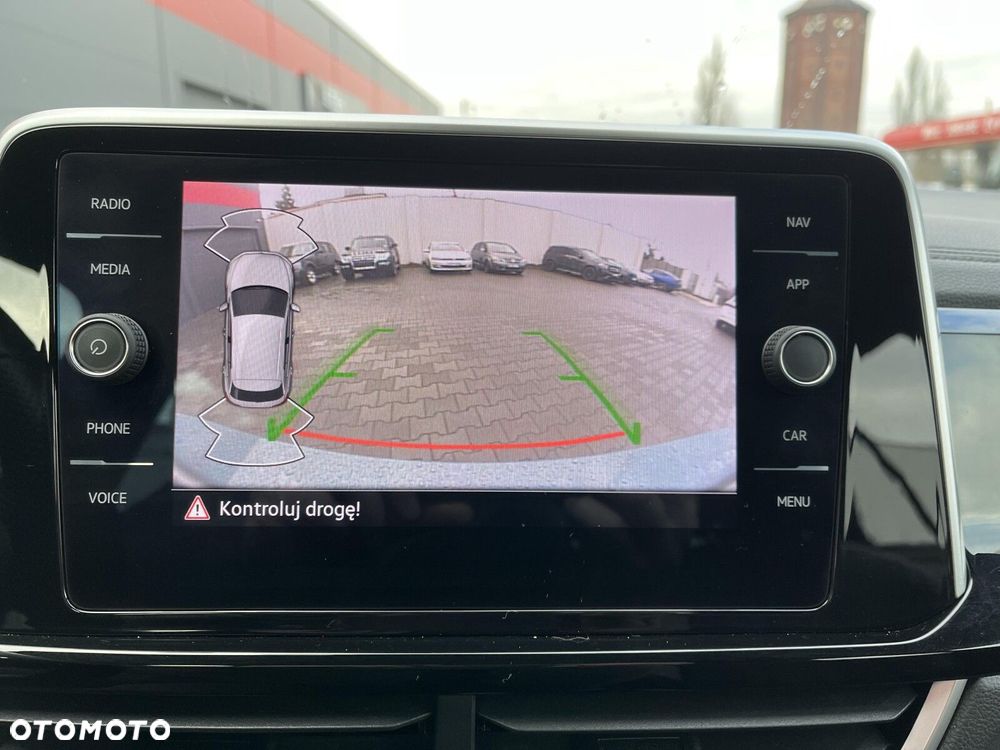 Volkswagen T-Roc - 29