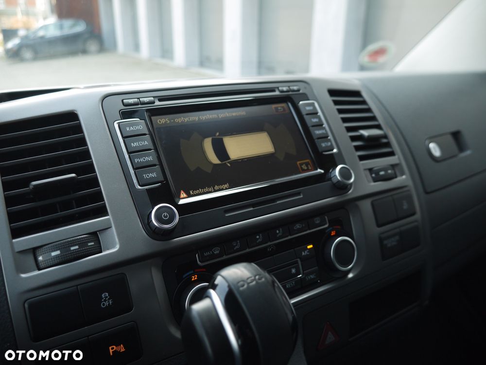 Volkswagen Caravelle - 26