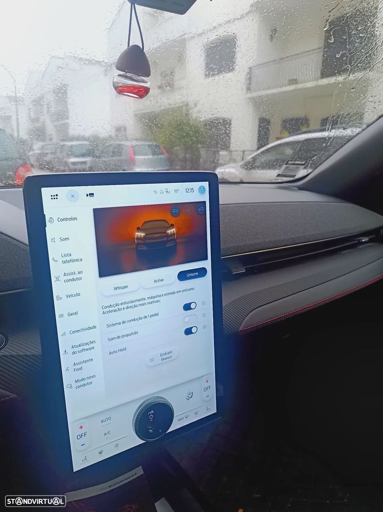 Ford Mustang Mach-E AWD PREMIUM - 17