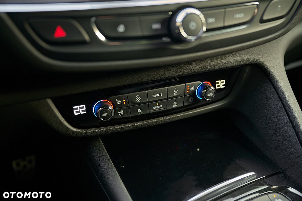 Opel Insignia - 29
