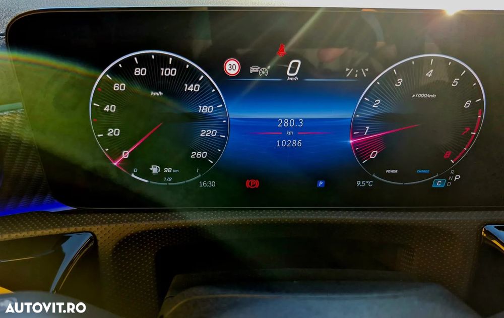 Mercedes-Benz CLA - 24