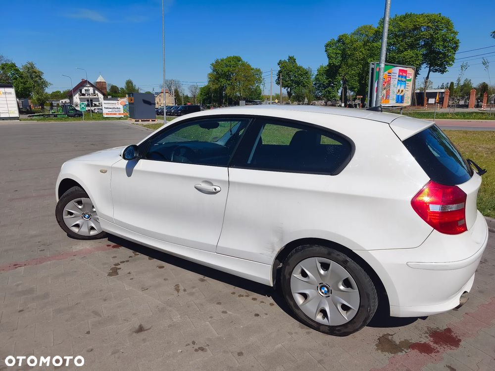 BMW Seria 1 116i - 4