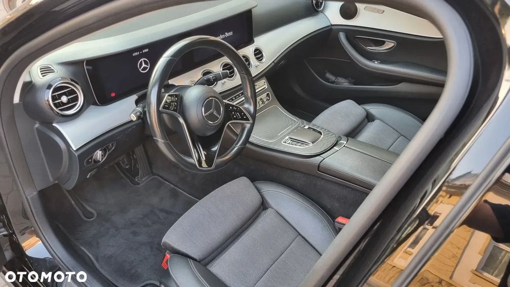 Mercedes-Benz Klasa E 220 d 4-Matic AMG/Avantgarde - 12