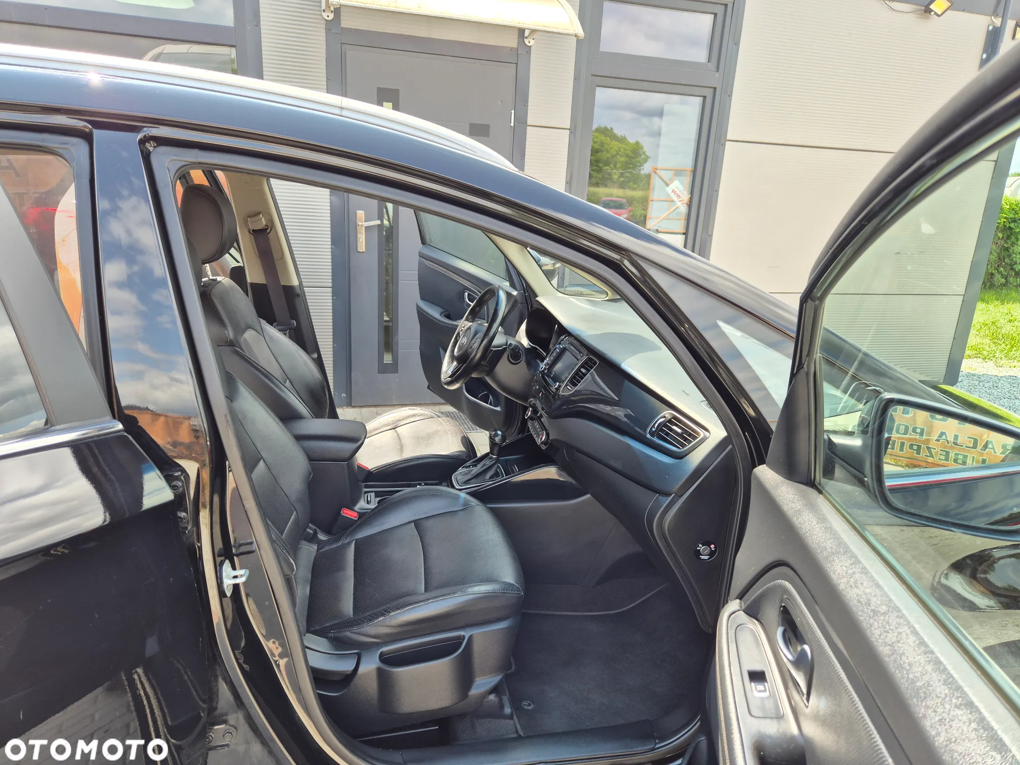 Kia Carens 1.7 CRDi Spirit - 13