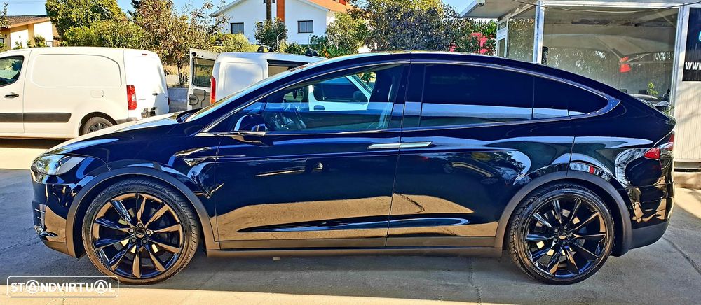 Tesla Model X Long Range - 12