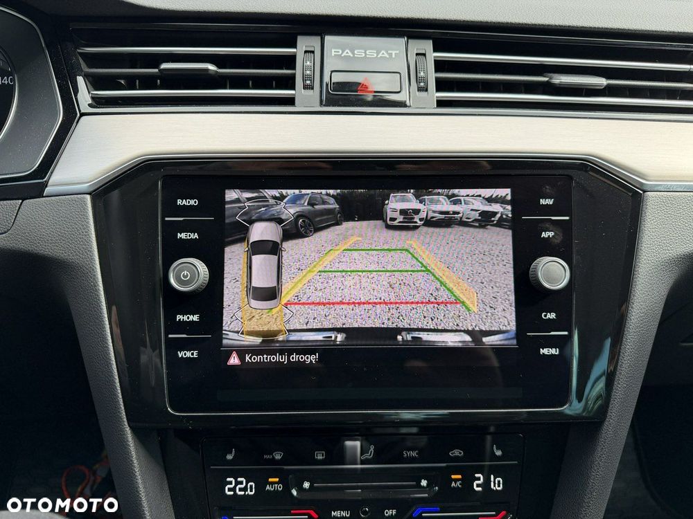 Volkswagen Passat - 35