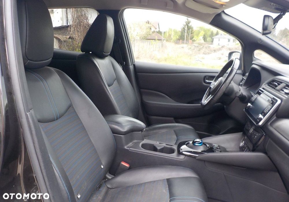 Nissan Leaf - 23