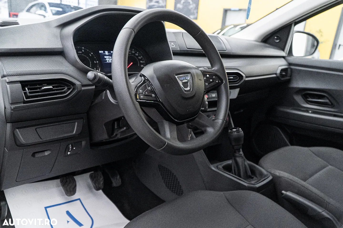 Dacia Logan TCe 90 MT6 Comfort - 7
