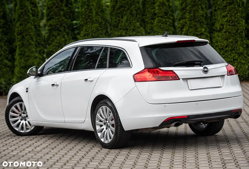 Opel Insignia 2.0 Turbo - 9