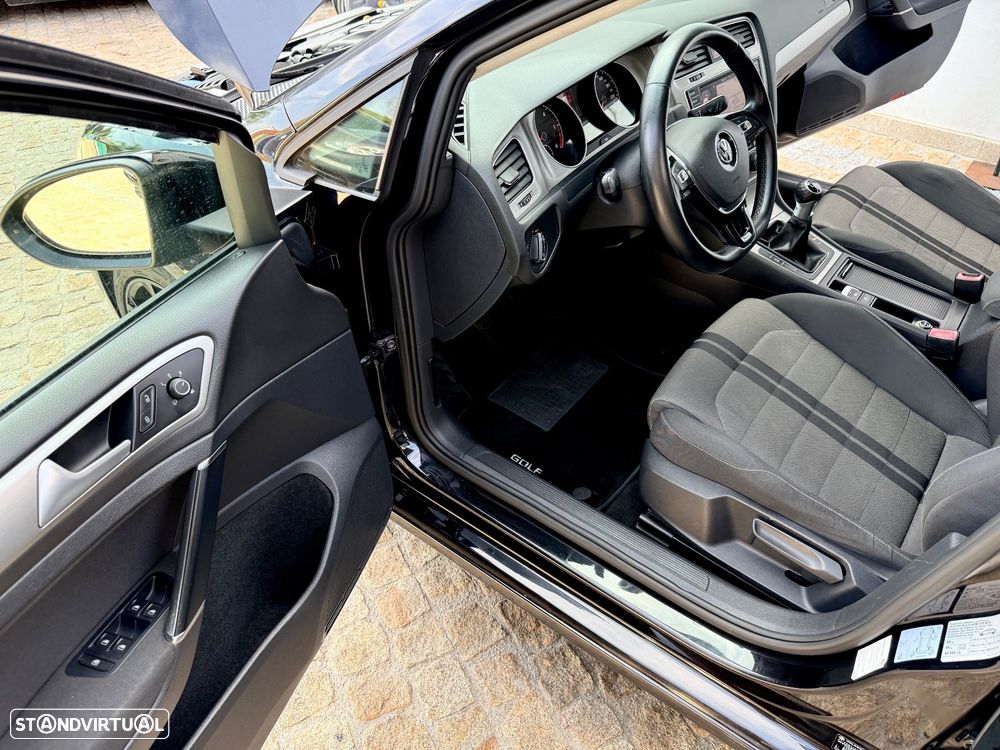VW Golf - 41