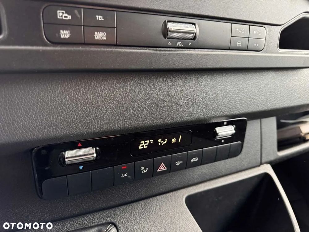 Mercedes-Benz Sprinter - 10