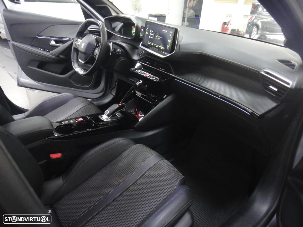 Peugeot 208 PureTech 130 EAT8 GT - 18