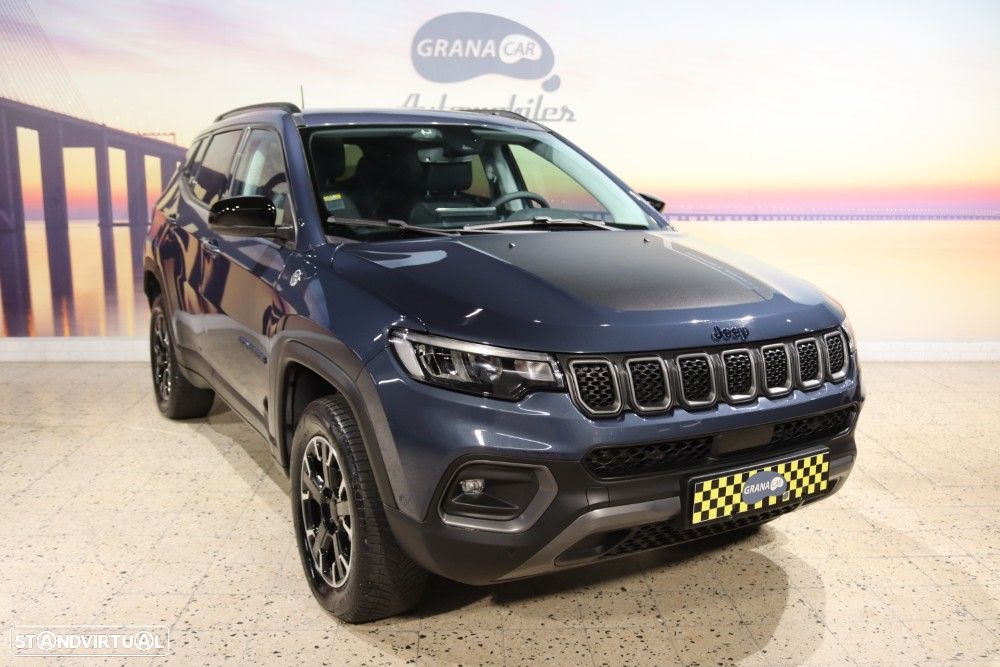 Jeep Compass 1.3 TG Trailhawk - 3