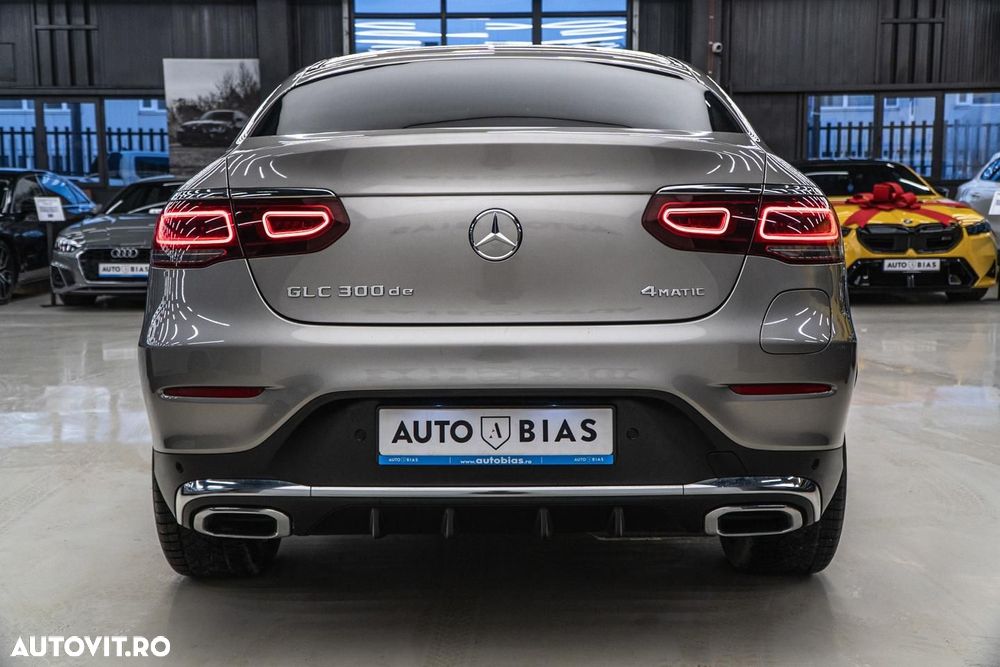 Mercedes-Benz GLC Coupe 300 de 4Matic 9G-TRONIC AMG Line Plus - 25