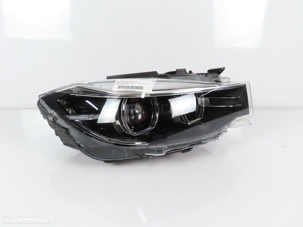 Farol Led Direito Seminovo/ Original BMW 3 Gran Turismo (F34) 63117470414 / 6311... - 2