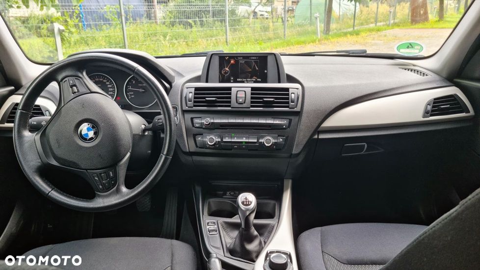BMW Seria 1 118i Sport Line - 11