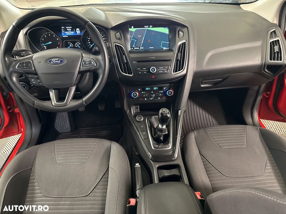 Ford Focus - 10