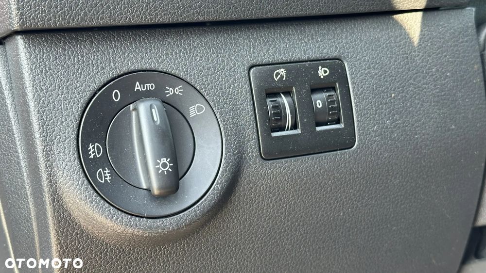 Volkswagen Caddy 2.0 TDI Comfortline - 9