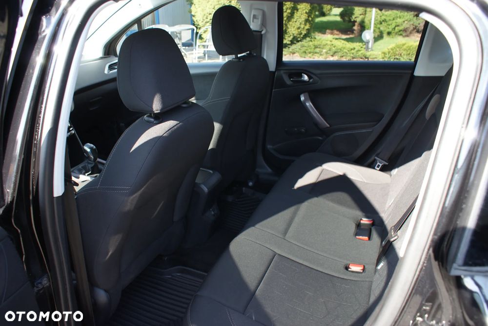 Peugeot 2008 1.6 VTi Style - 6