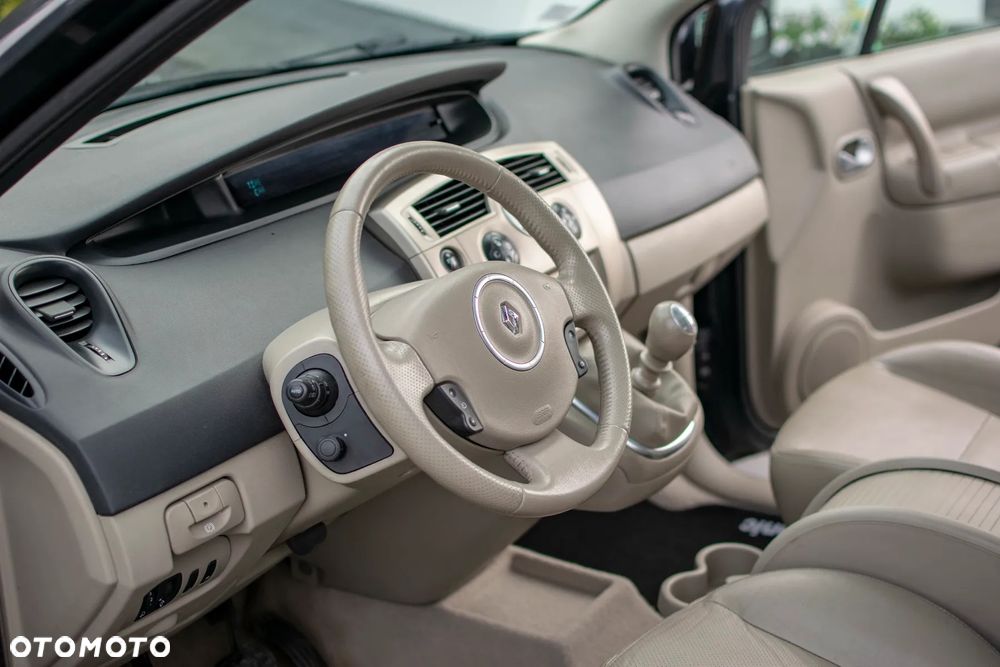 Renault Grand Scenic - 4