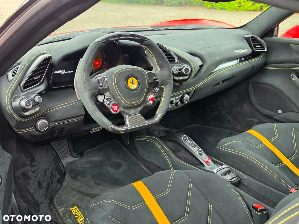 Ferrari 488 - 20