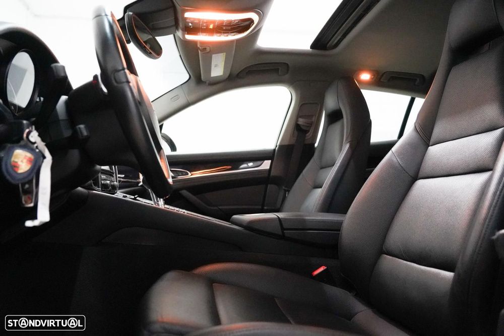 Porsche Panamera 4 PDK - 6