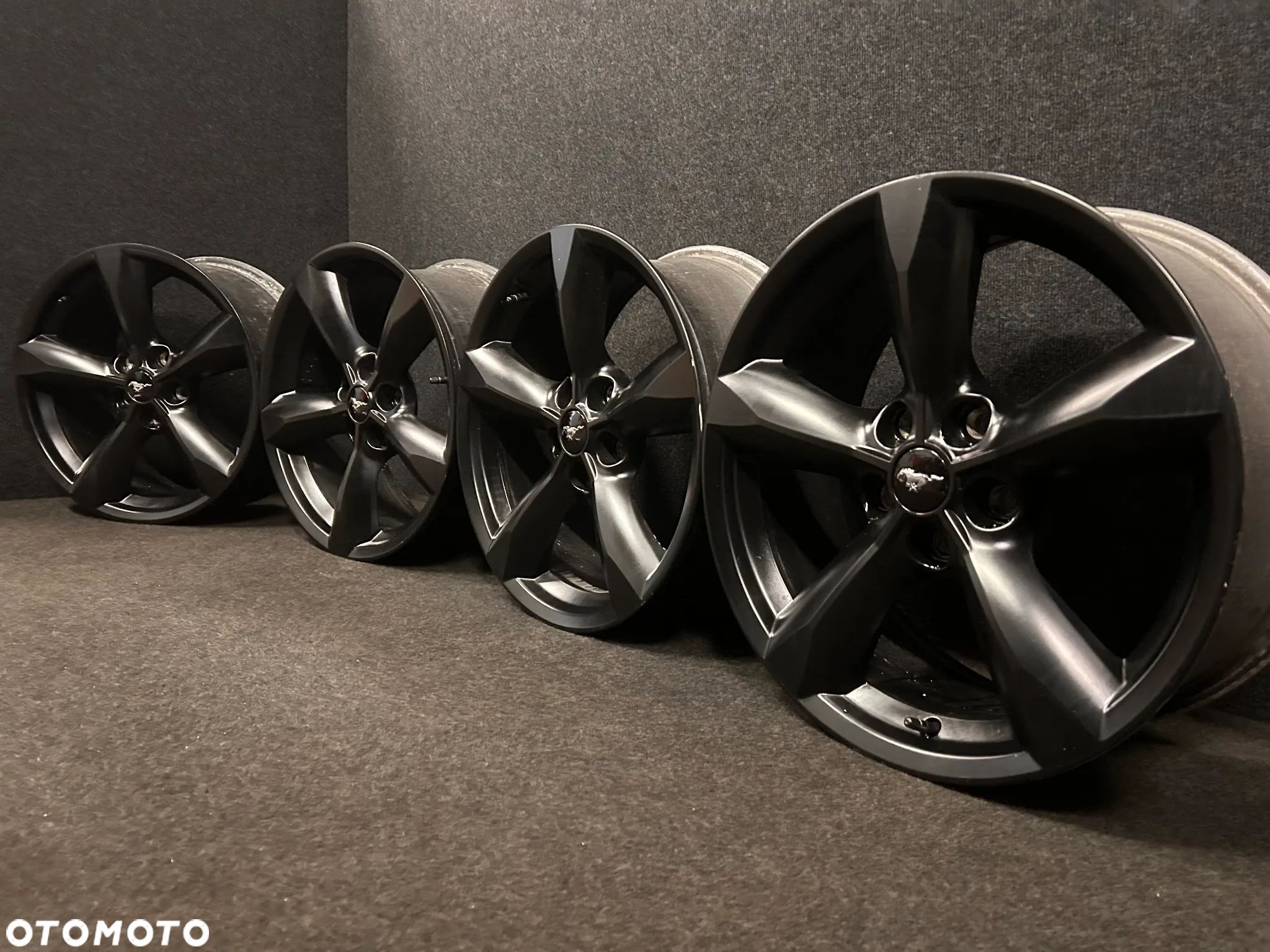 Alufelgi Ford Mustang IV 18 cali 5x114,3 4szt. Ładne! Czarne! - 1