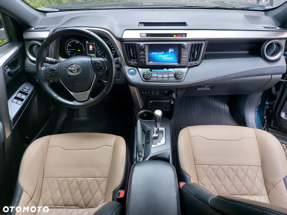 Toyota RAV4 Hybrid Platinum 4x2 - 14