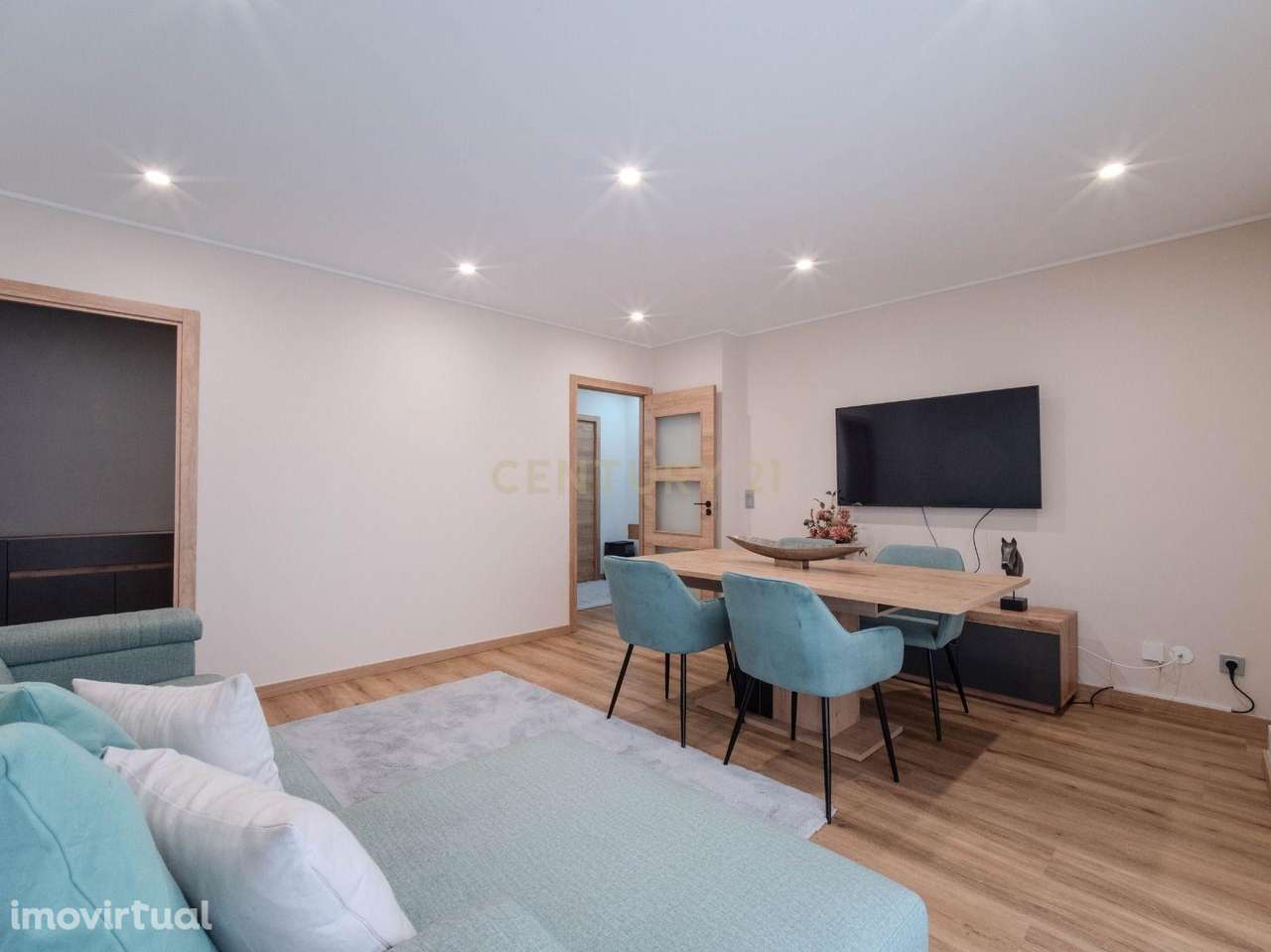 APARTAMENTO T3 | TERRAÇO | LUGAR DE GARAGEM | TOTALMENTE REMODELADO | - Grande imagem: 5/42