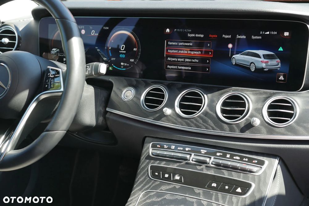 Mercedes-Benz Klasa E 300 T 9G-TRONIC Avantgarde - 12