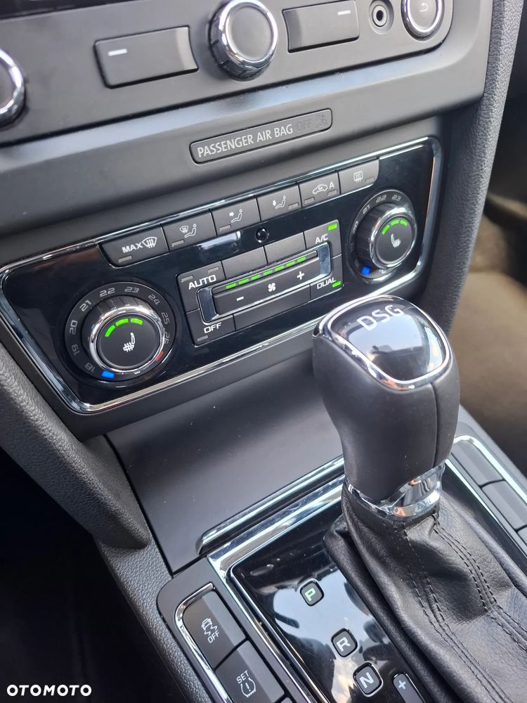 Skoda Superb 2.0 TDI Green tec DSG Ambition - 24