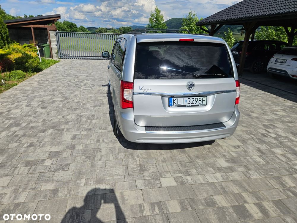 Lancia Voyager 2.8CRD Gold - 5