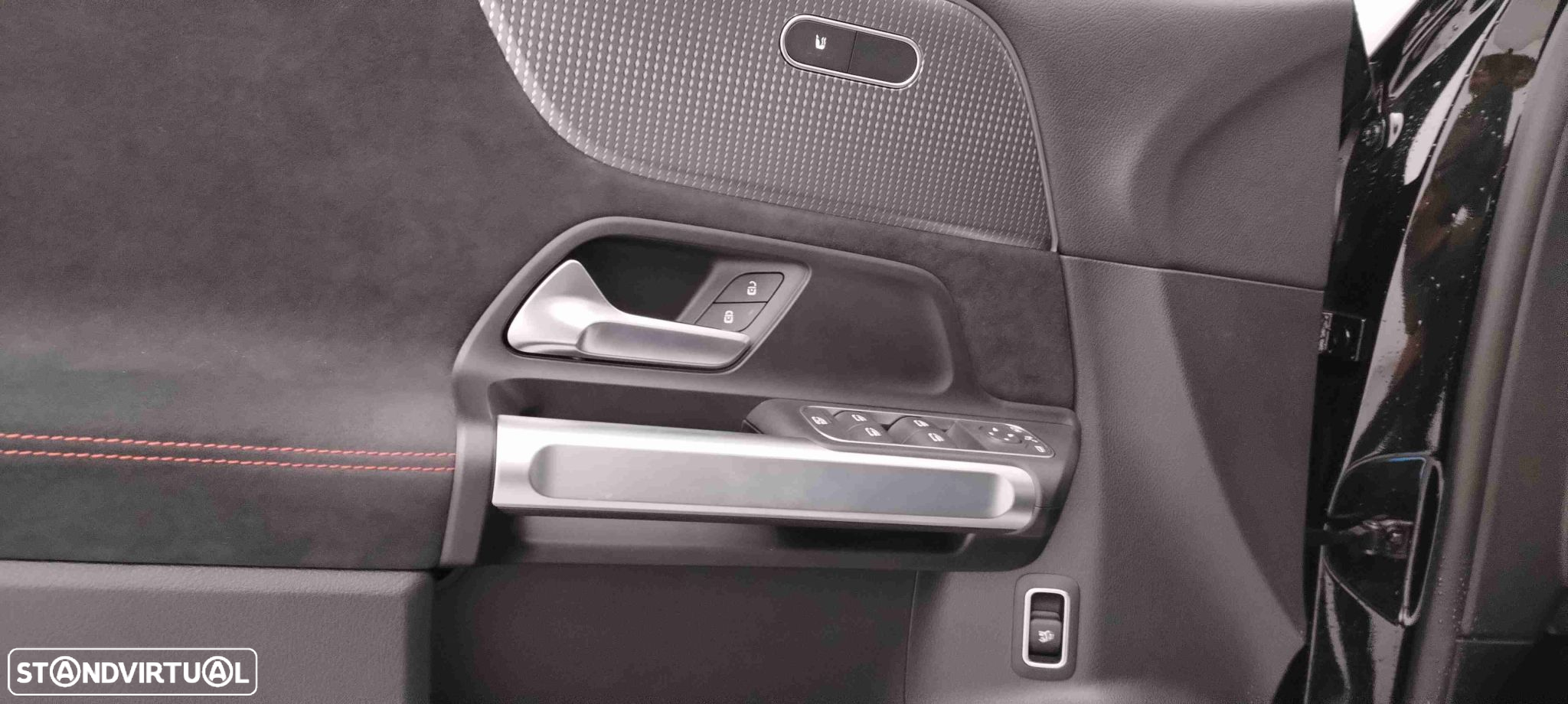 Mercedes-Benz EQB 250 AMG Line - 23