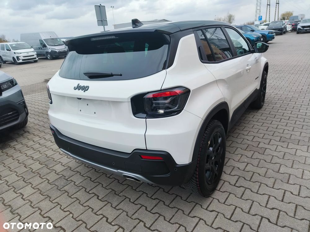 Jeep Avenger 1.2 T3 mHEV Altitude FWD eDCT6 - 6