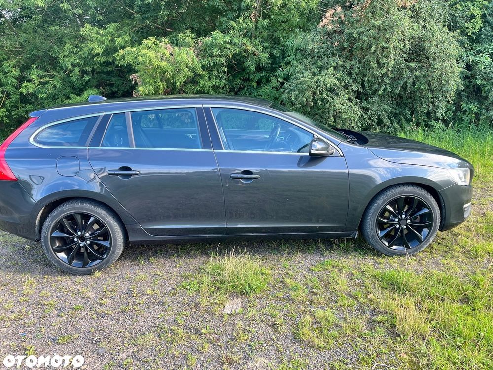 Volvo V60 D3 Momentum - 12