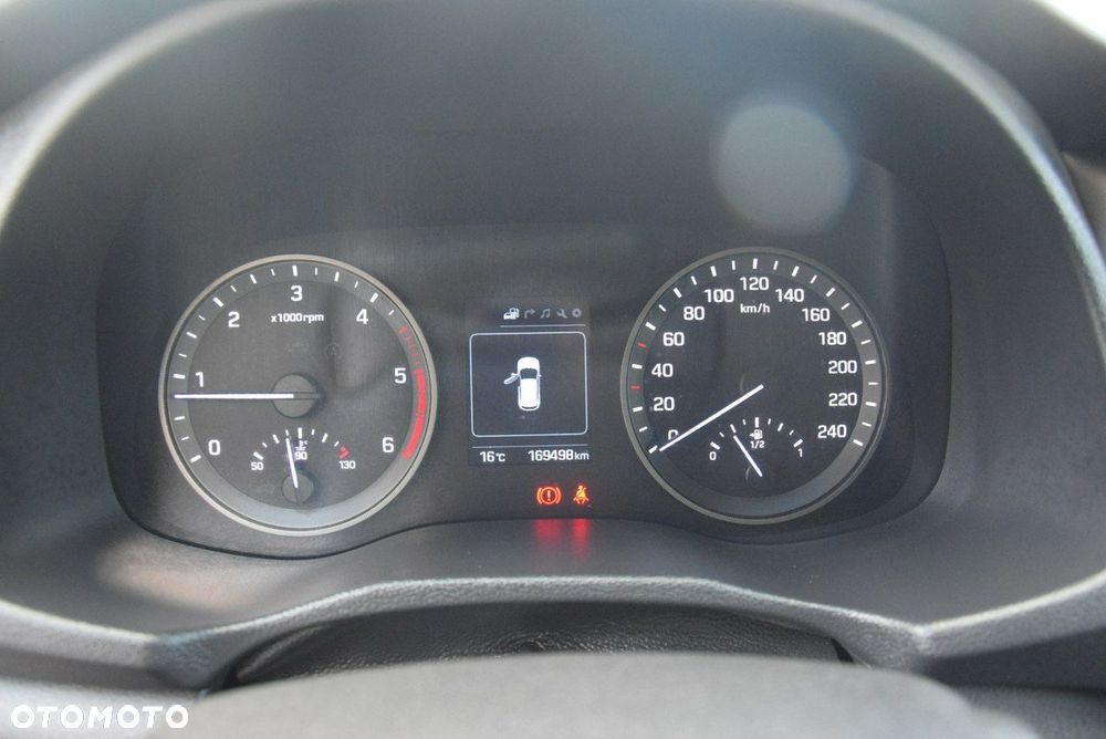 Hyundai Tucson 1.7 CRDI BlueDrive Comfort 2WD - 37