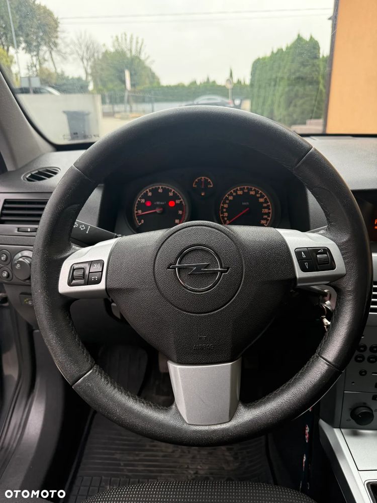 Opel Astra - 26