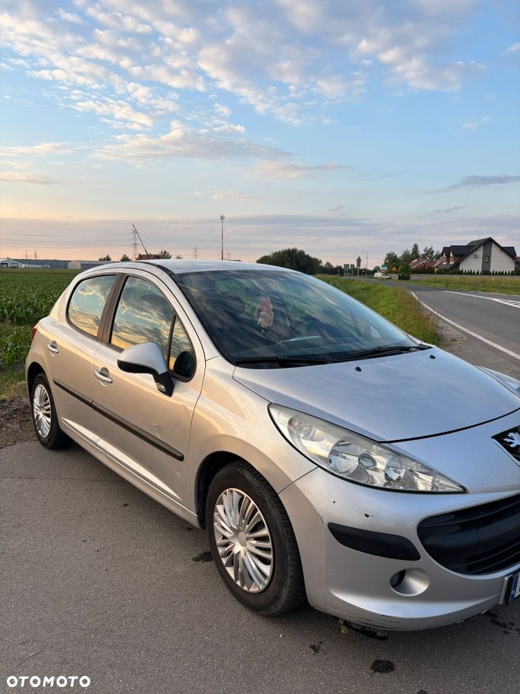 Peugeot 207 - 2