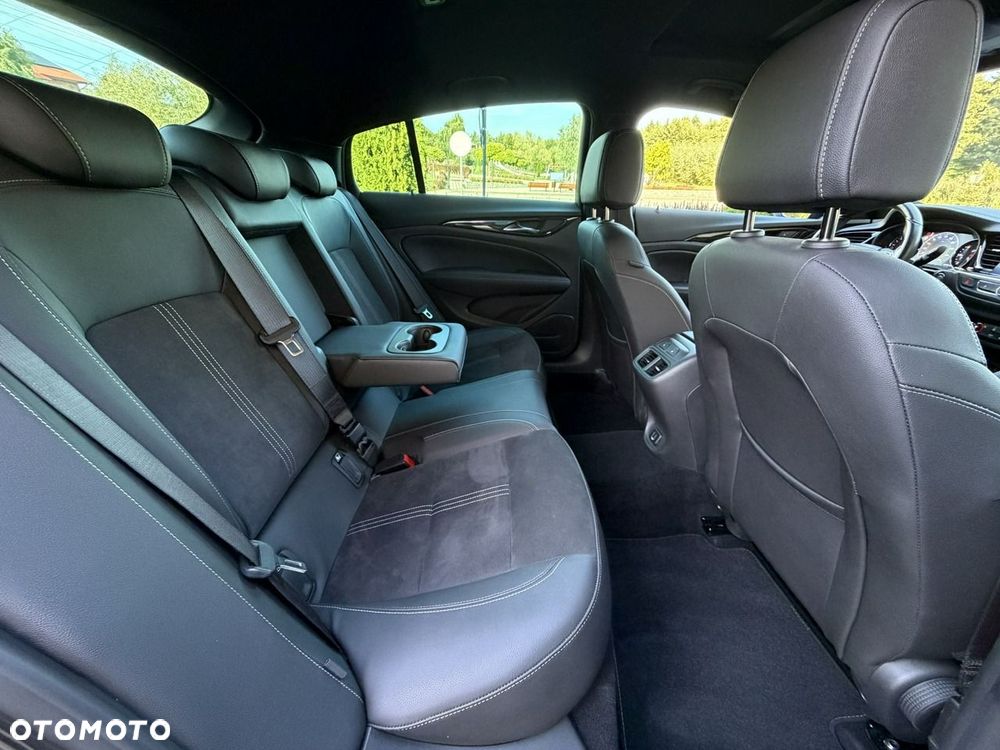 Opel Insignia - 13