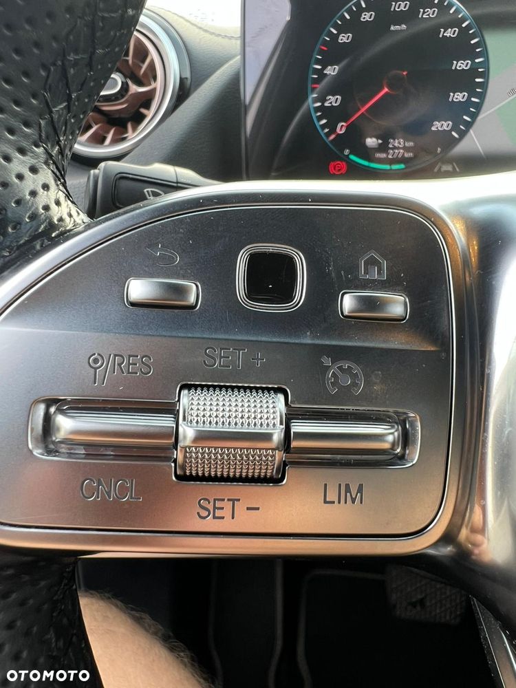 Mercedes-Benz EQA 250 66.5kWh Electric Art - 12