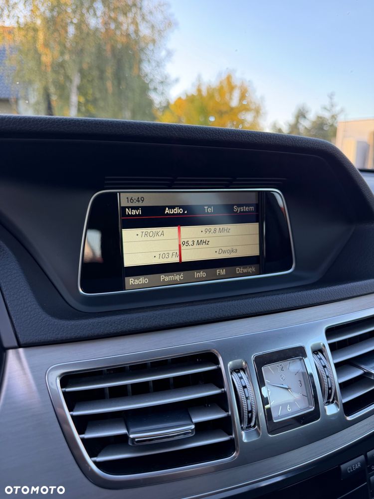 Mercedes-Benz Klasa E 300 CDI DPF BlueEFFICIENCY 7G-TRONIC - 16
