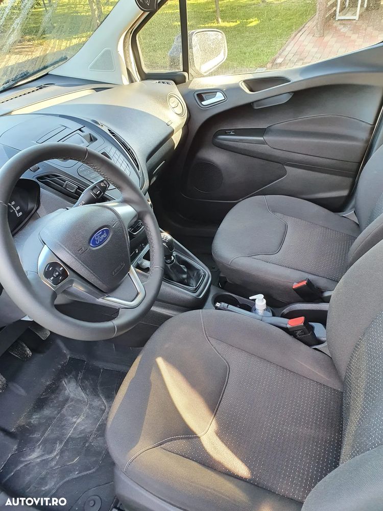 Ford transit courier van - 7